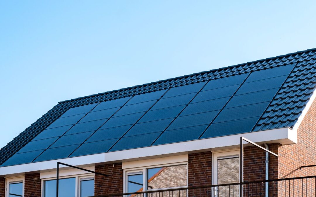 Zonnepanelen leasen: mogelijkheden, voordelen en tips